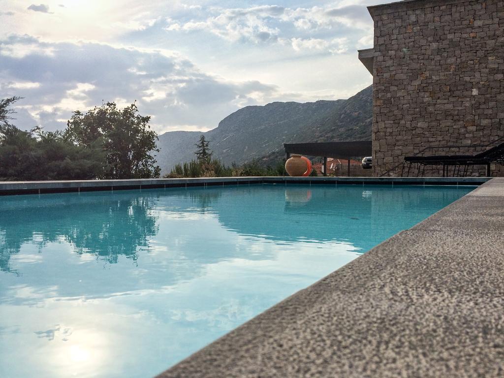 Elafivolia Arachova Suites Экстерьер фото